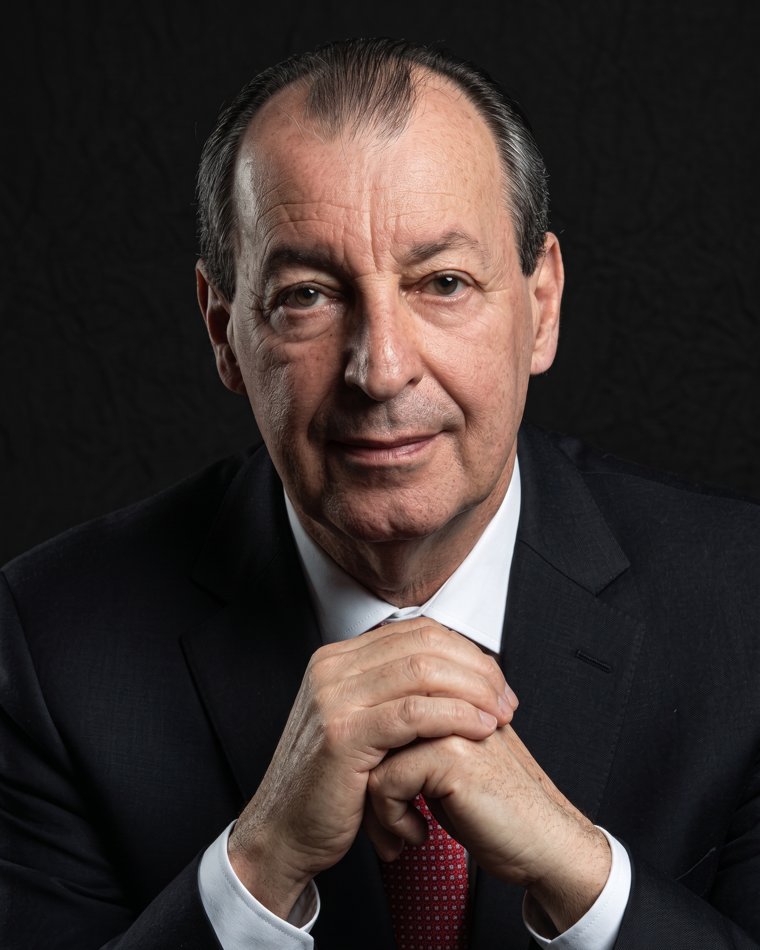 Omar Aziz — retrato atual